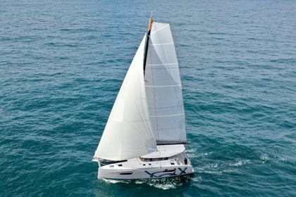 Location Catamaran Beneteau Excess 14 Bonifacio