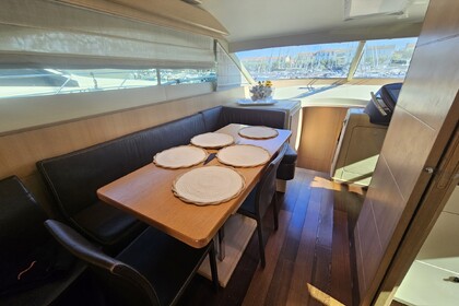 Noleggio Yacht a motore VZ 68 FLY Saint-Raphaël