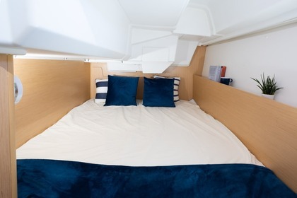 Benetau Oceanis 35.1