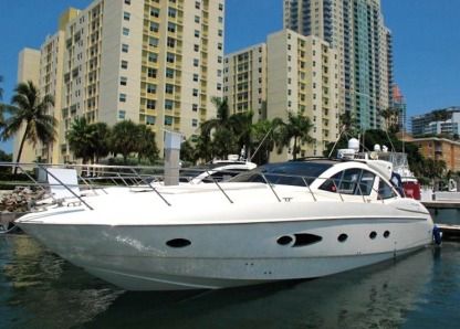 Rental Motorboat Azimut Atlantis 54 Miami