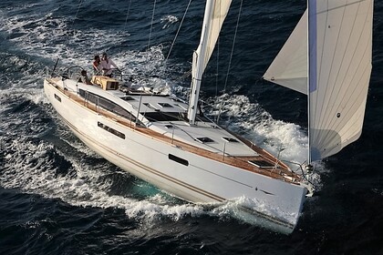Verhuur Zeilboot Jeanneau Jeanneau 53 - 3 + 1 cab. Bodrum