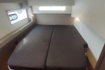 Location Catamaran Catana Group Bali 4.2 - 4 + 1 cab. Alimos
