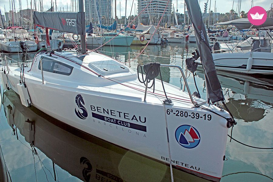 Beneteau First 24 in Barcelona for hire