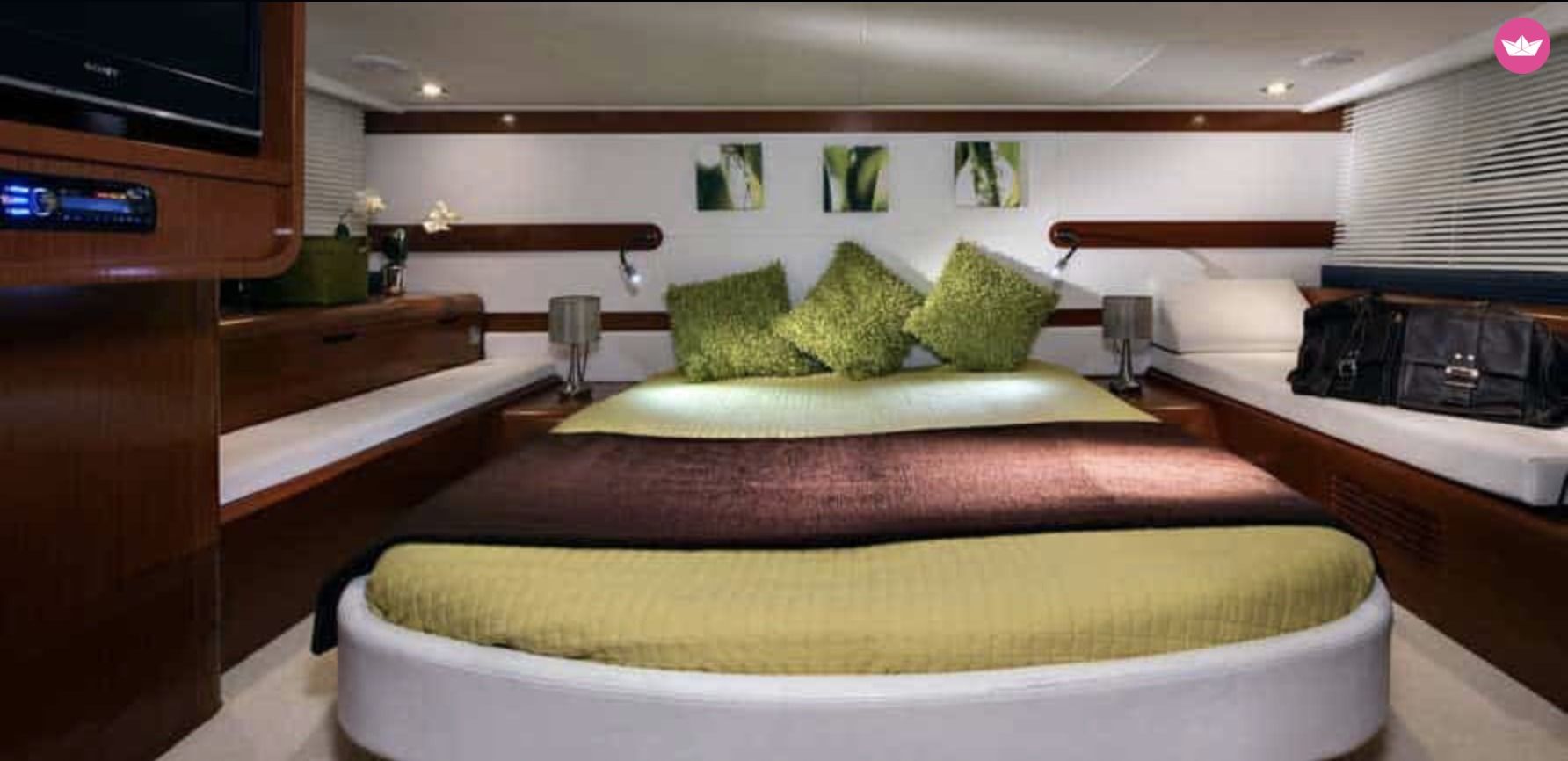Bateau à moteur Beneteau Monte Carlo 42 740cv 5