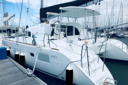 Location Catamaran Lagoon 380 S2 Nice