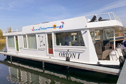 Rental Houseboats 1 Orion Zehdenick