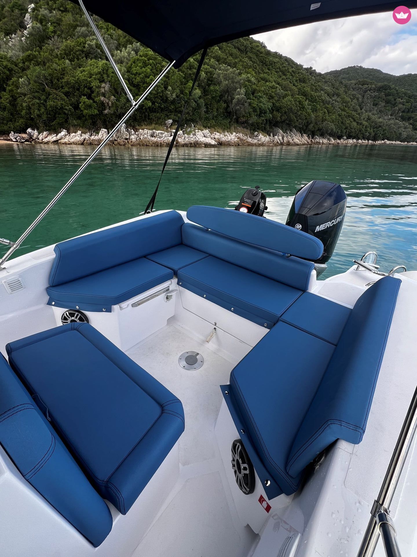 Bateau à moteur mvmarine 27gt 250cv 4