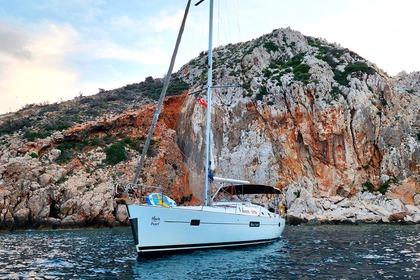 Miete Segelboot Beneteau Oceanis 423 Clipper Finike