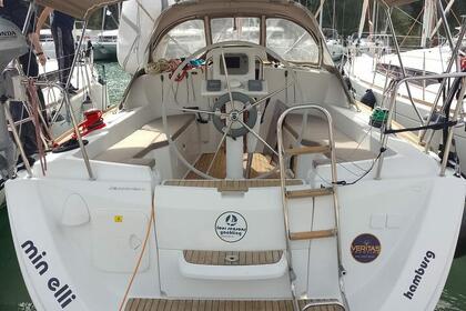 Hyra båt Segelbåt JEANNEAU SUN ODYSSEY 33i Tunas do Paraná