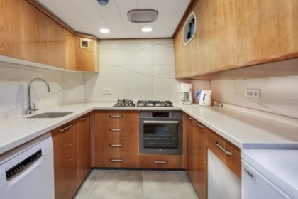 Luxury custom built ketch gulet with a capacity of 10 people