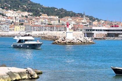Location Bateau à moteur Beneteau Swift Trawler 35 Le Grau-du-Roi