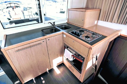 Lagoon 39- Milos Cruises