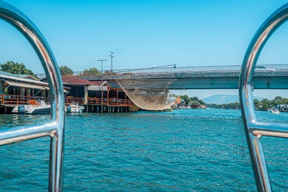 Only 1,5 hour boat trip