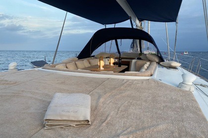 Disfruta del mar desde Barcelona en un gran velero