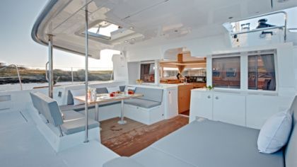 Charter Catamaran Lagoon Lagoon 450 F Volos