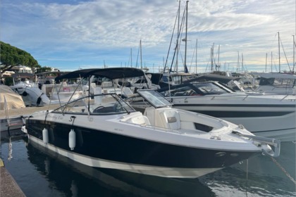 Miete Motorboot Regal 2700 Bowrider Golfe Juan