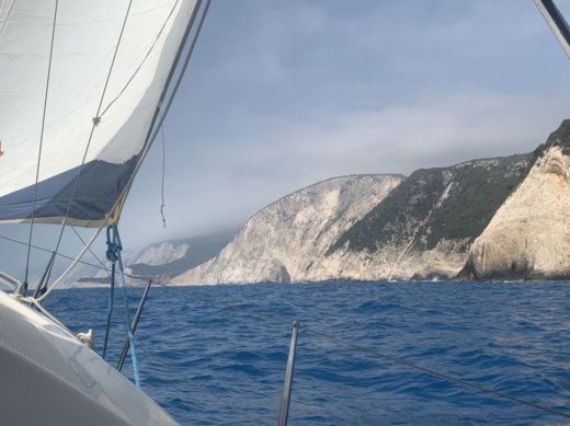 Pálairos Sailboat Bavaria CRUISER 2006 alt tag text