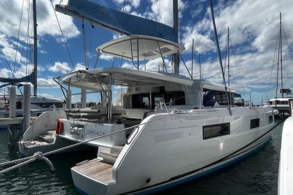 Charter Catamaran Lagoon-Bénéteau Lagoon 46 - 4 + 2 cab. Marsh Harbour