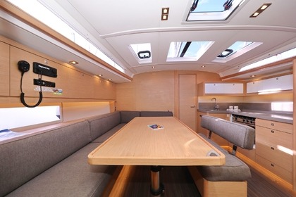 Hyra båt Segelbåt Dufour Yachts Dufour 470 - 5 cab. Šibenik