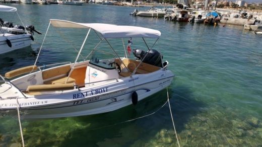 Charter Olympic 520 Motorboat (2021) in Chania - Click&Boat