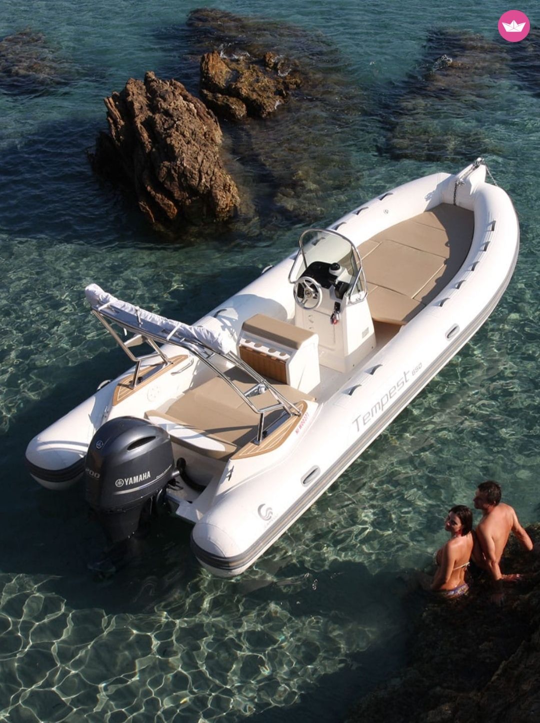 Bateau à moteur Capelli 650 175cv 2