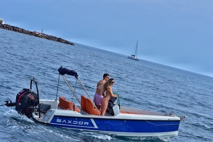 Luxury on the Waves: Experience the Ultimate Santorini Adventure Aboard the Saxdor 200