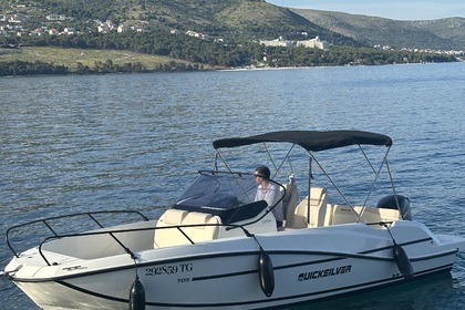 NEW BOAT  QuickSilver 705 Open
