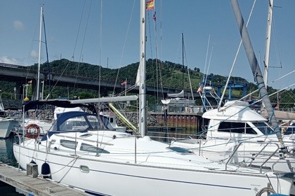 Rental Sailboat Jeanneau Sun Odyssey 35 Donostia-San Sebastian