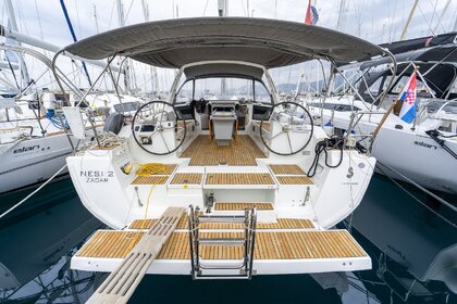 Verhuur Zeilboot Beneteau Oceanis 45 Kaštel Gomilica
