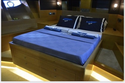 30mt Amazing superyacht with jacuzzi B1