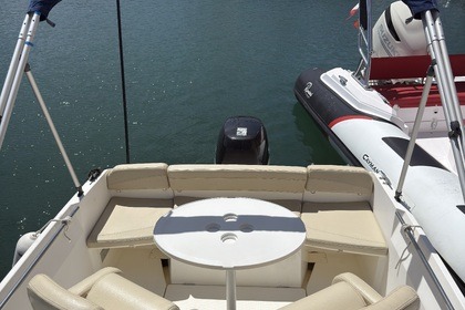 Location Bateau à moteur Jeanneau Cap Camarat 555 WA Fréjus