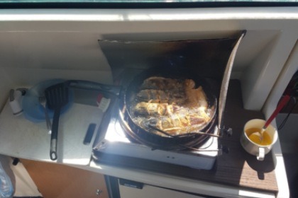 Jeanneau Merry Fisher 705 / All inclusive / Bar area