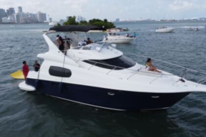 Charter Motorboat Silverton 47 Miami