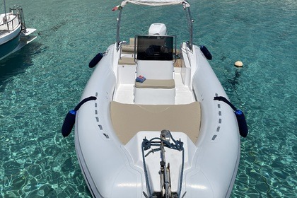 Noleggio Gommone Sacs Marine Altamarea Wave 35 Trapani