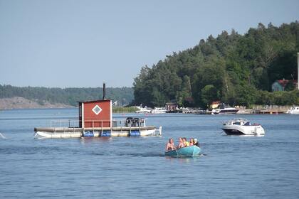 Charter Houseboat Custom Sauna Boat Vaxholm