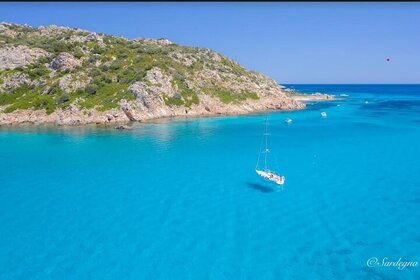 Rental Sailboat Beneteau Oceanis 430 San Teodoro