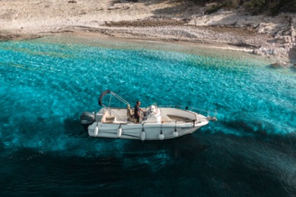 CAP CAMARAT 750, Pick-up point Vela Luka, Korčula