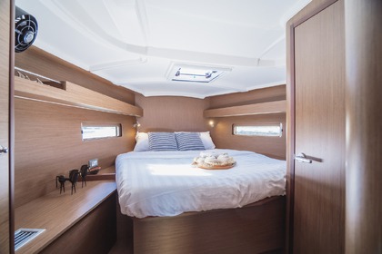 Hyra båt Segelbåt Bénéteau Oceanis 40.1 - 3 cab. Thailand