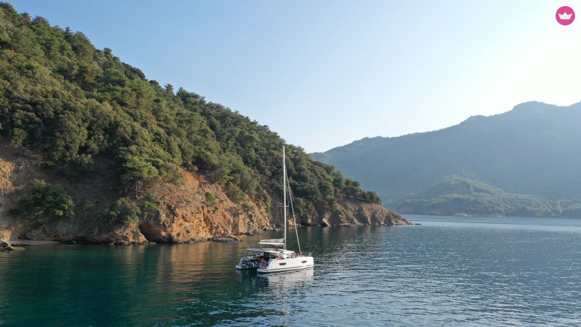 Catamaran Isla 40 (A/C & Watermaker & Generator - 4+1 Cabins 11m 4