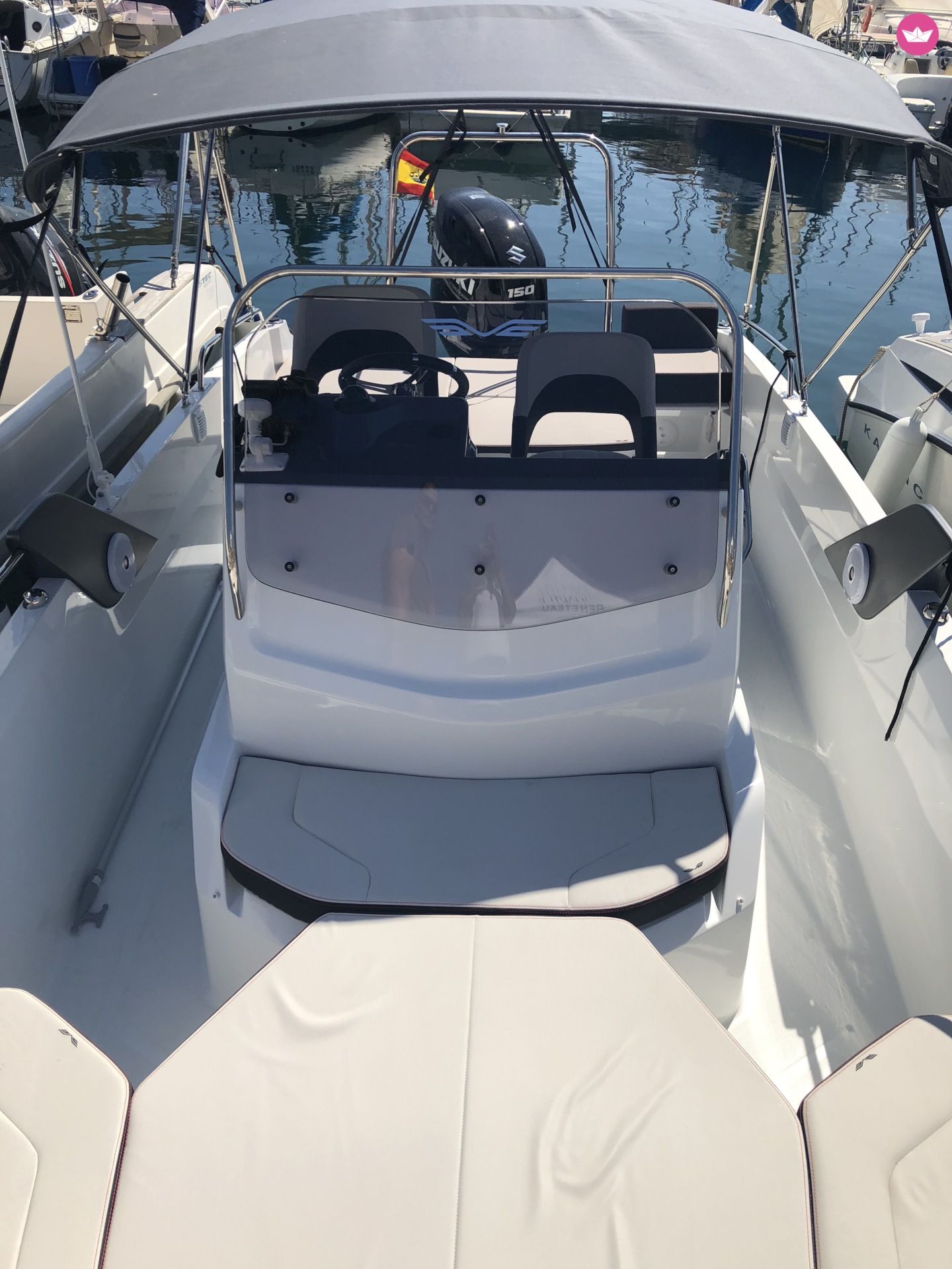 Charter Motorboat Beneteau Flyer 6.6 Barcelona