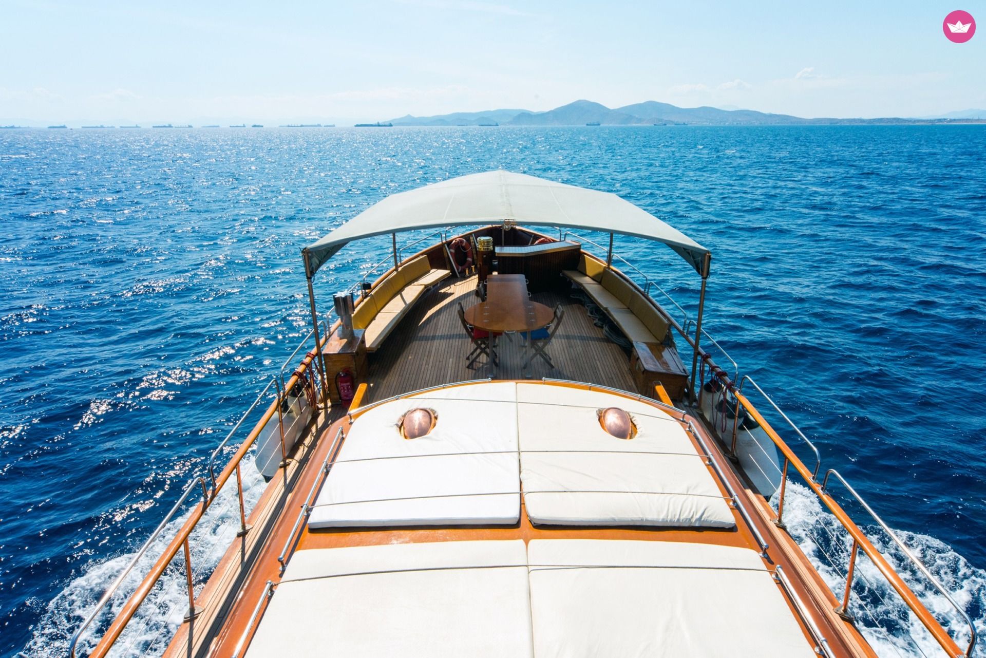 Graham Bunn Amanda in Athens for hire