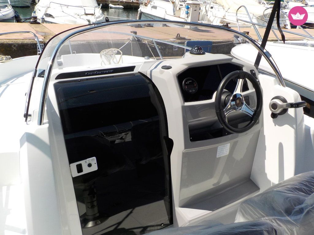 Bateau à moteur Jeanneau Cap Camarat  5.5 Wa FAIBLE CONSO 115cv 4