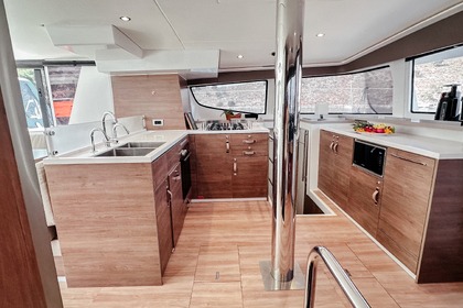 Verhuur Catamaran Bali - Catana 4.6 Bodrum