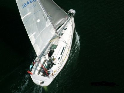 Charter Sailboat Jeanneau Sun Fast 32 Brest