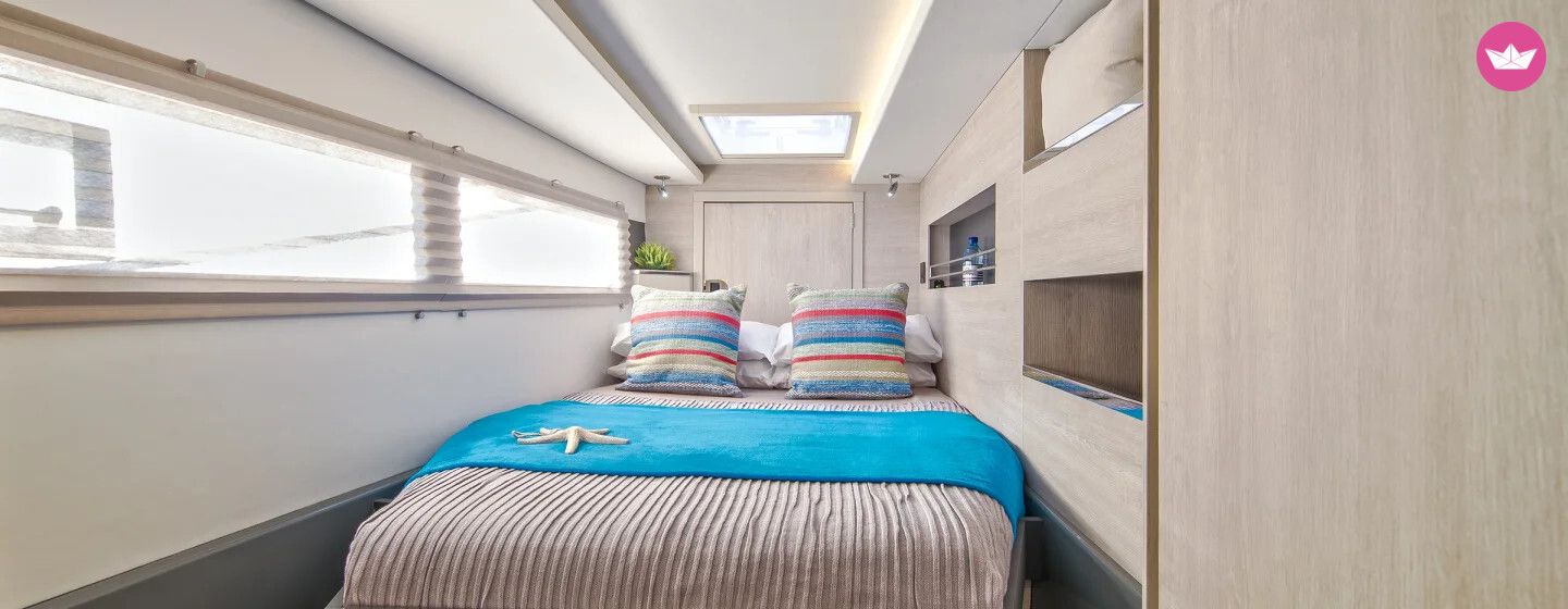Catamaran Moorings 4500L/10 13m 8