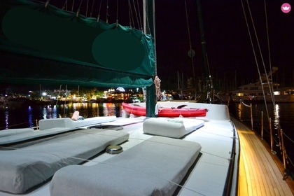 Goleta de lujo Dora Deniz