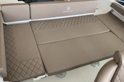 Pacific Craft 750 Open-capacidad 12 pax