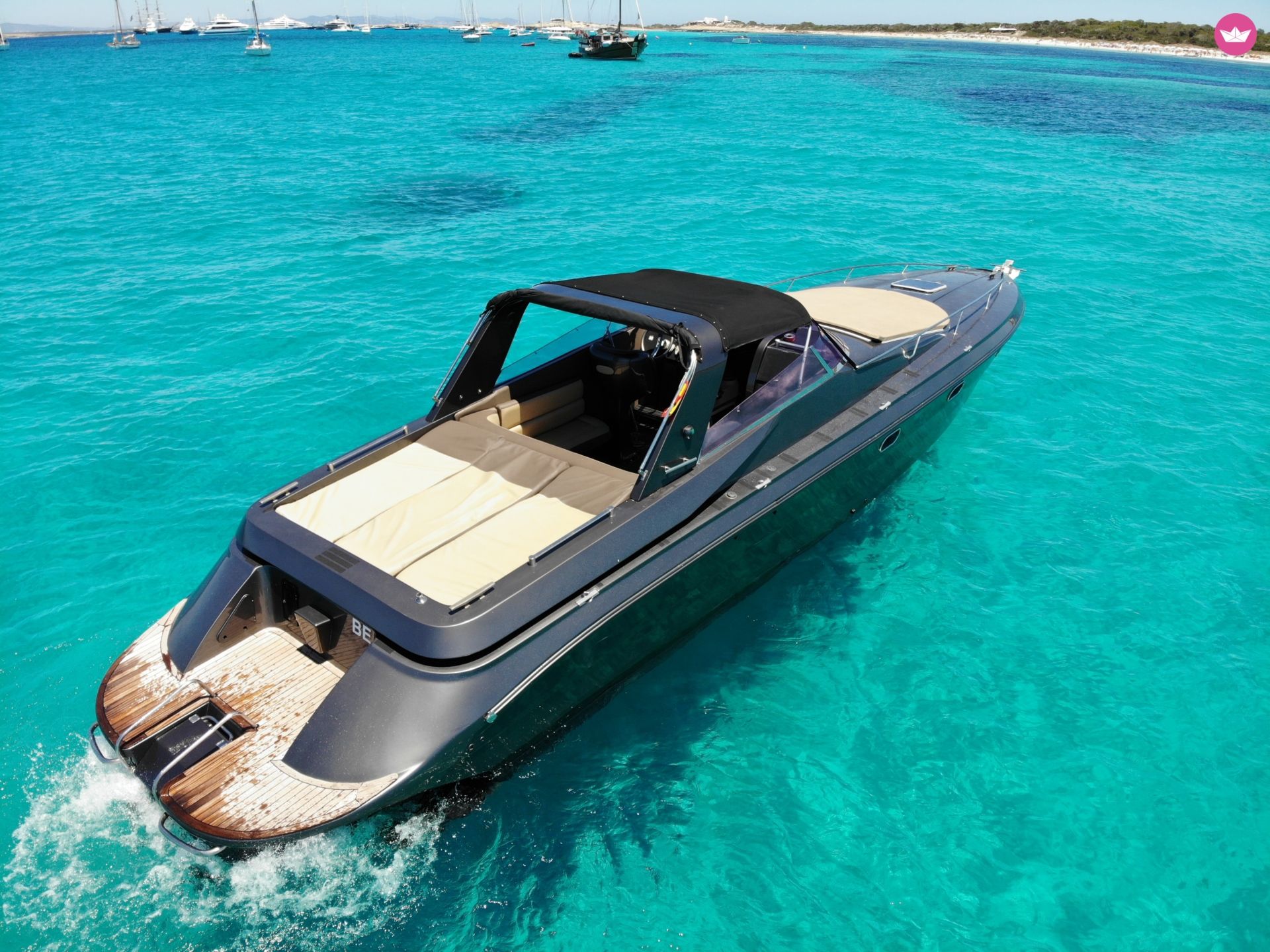 Motorboat Tullio Abbate 42 for hire