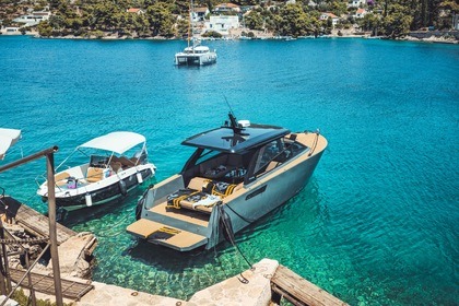 Motorboat Colnago 38 Cabin