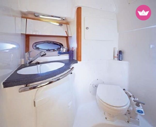 Charter Motorboat Bavaria 27 Sport Split